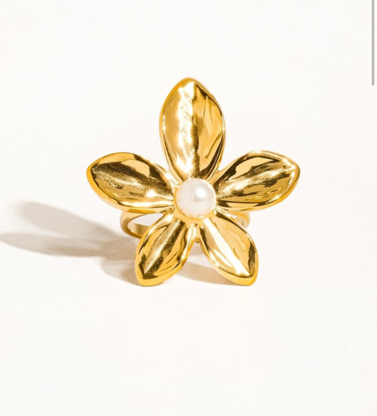 18K Gold Non-Tarnish Pearl Flower Ring